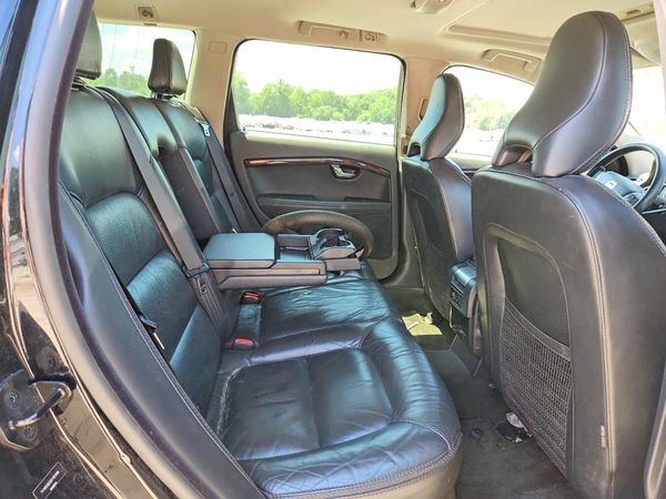 2013 VOLVO XC70