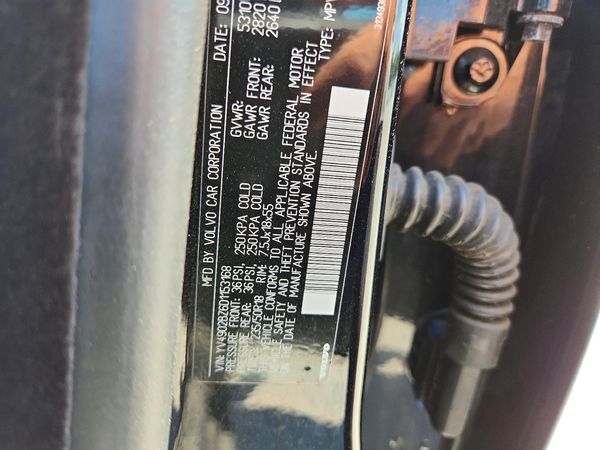 2013 VOLVO XC70