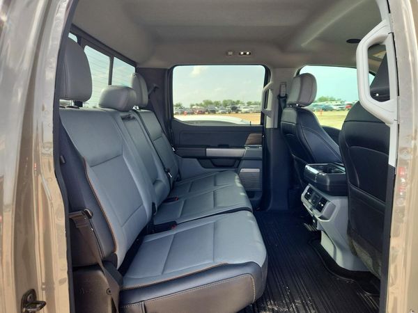 2025 FORD F150