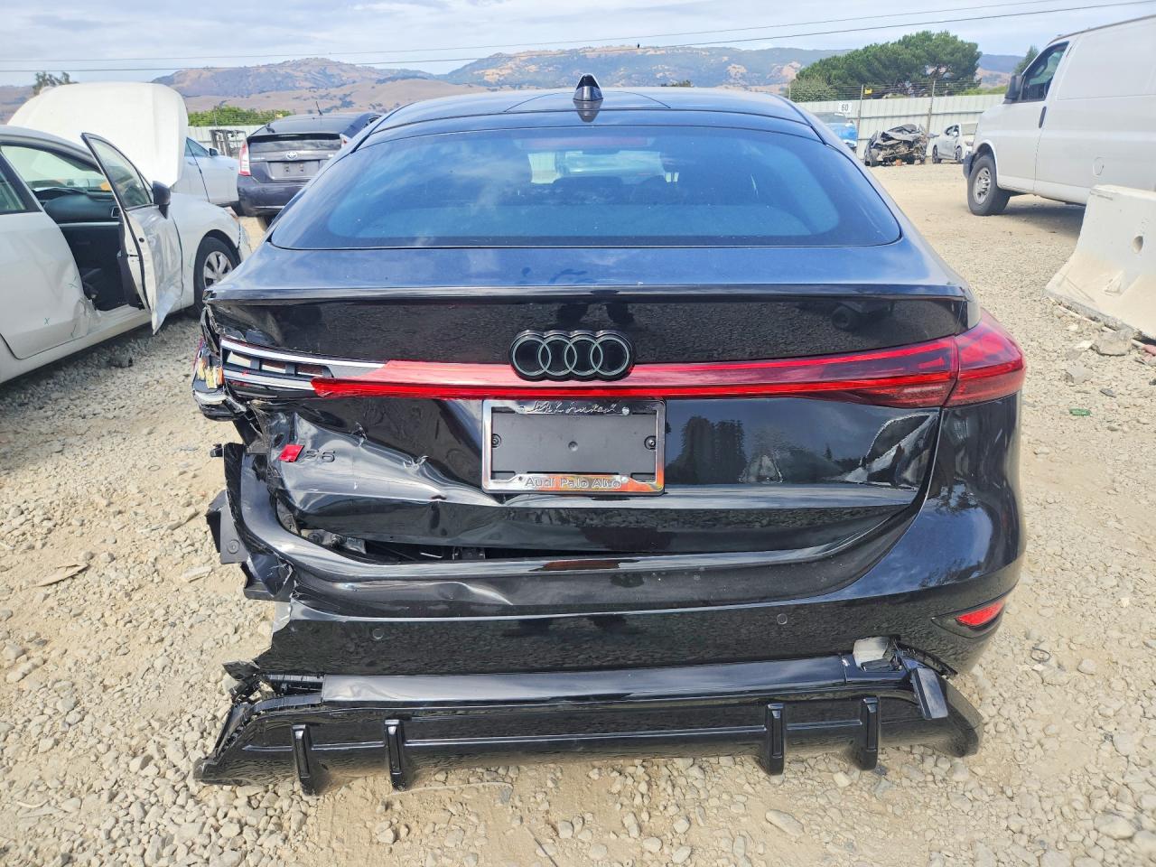 2025 AUDI S6 E-TRON e-tron quattro Prestige