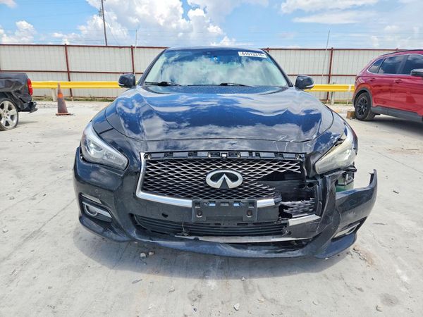 2015 INFINITI Q50