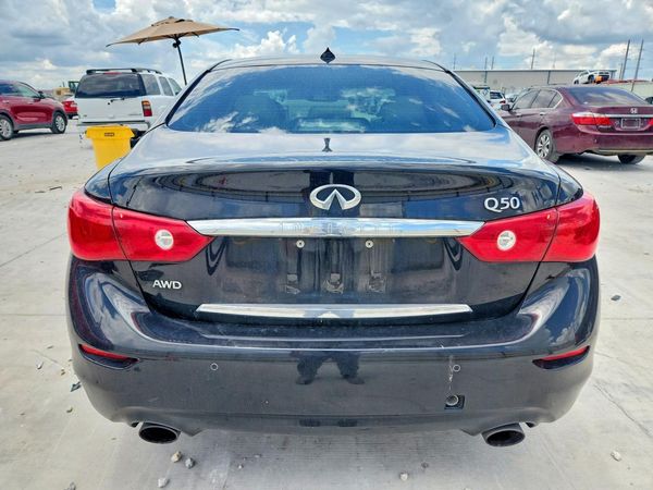 2015 INFINITI Q50