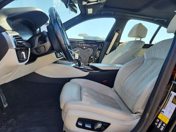 2022 BMW M550XI xDrive