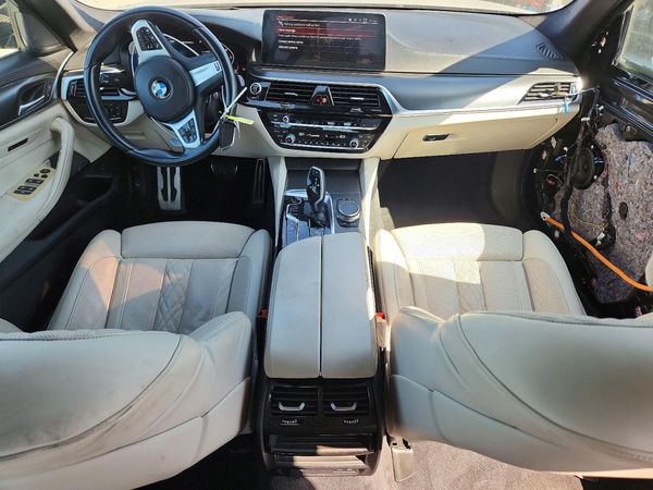 2022 BMW M550XI xDrive