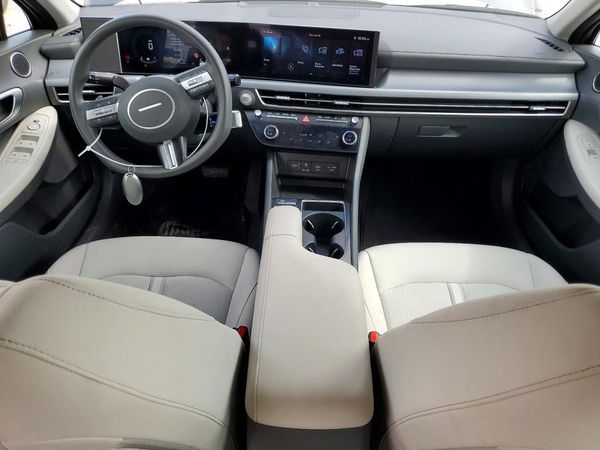 2025 HYUNDAI SONATA