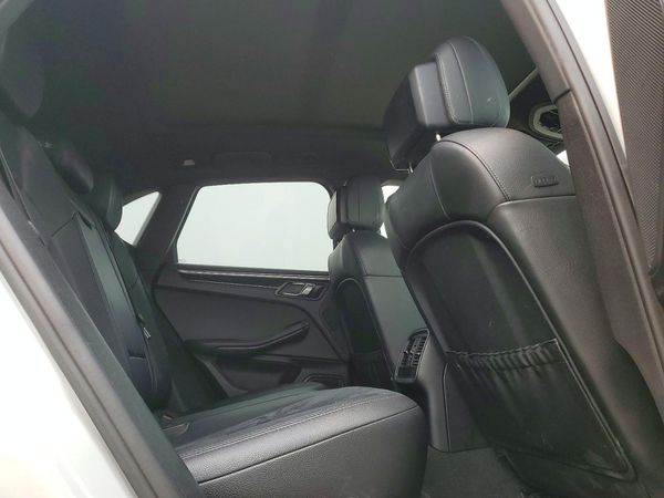 2018 PORSCHE MACAN Macan S