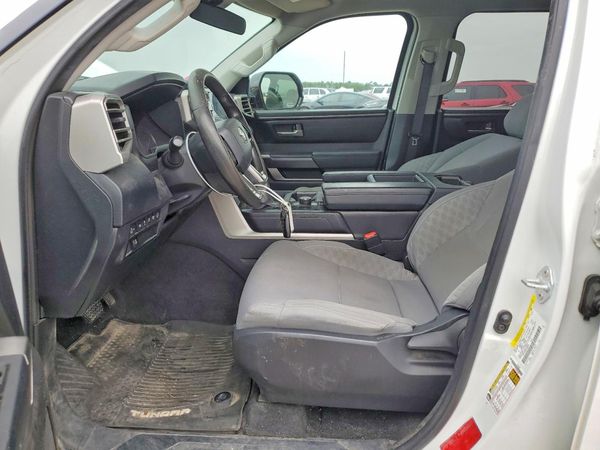 2023 TOYOTA TUNDRA SR5