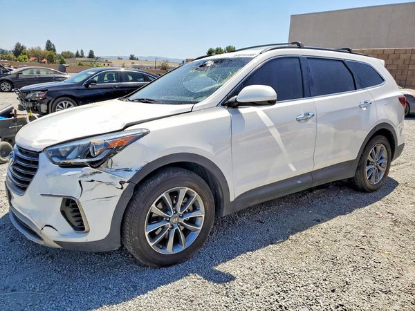 2018 HYUNDAI SANTA FE SE Base