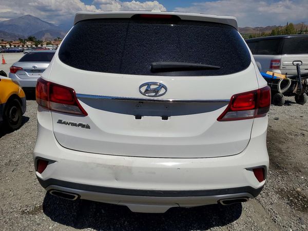 2018 HYUNDAI SANTA FE SE Base