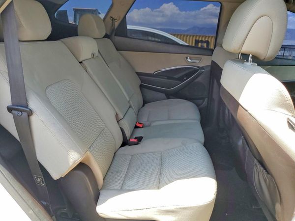 2018 HYUNDAI SANTA FE SE Base