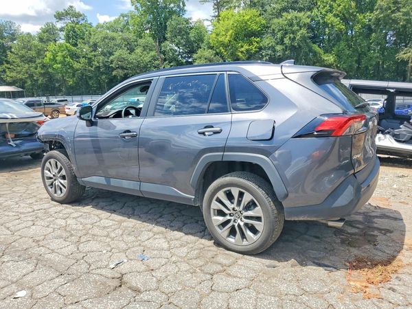 2022 TOYOTA RAV4 XLE Premium