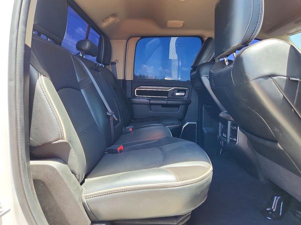 2020 RAM 3500 LARAMIE CREW CAB 4X4