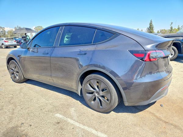 2025 TESLA MODEL Y