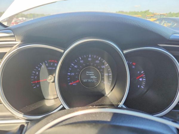 2015 KIA OPTIMA GL - Middle-low