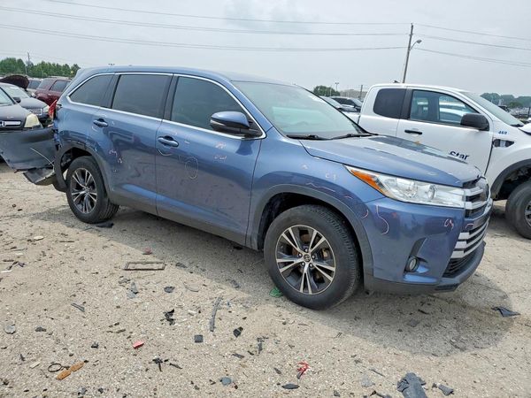 2019 TOYOTA HIGHLANDER LE/LE Plus