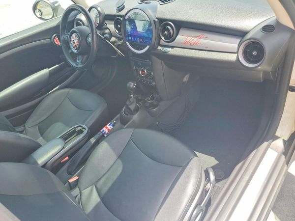 2013 MINI COOPER