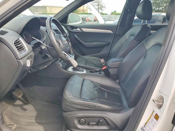 2015 AUDI Q3 quattro Premium Plus