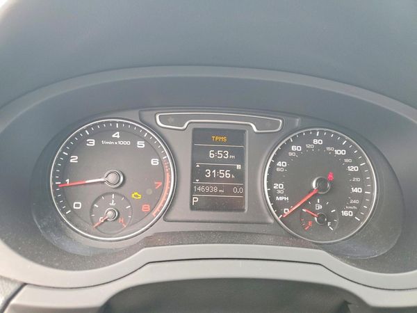 2015 AUDI Q3 quattro Premium Plus