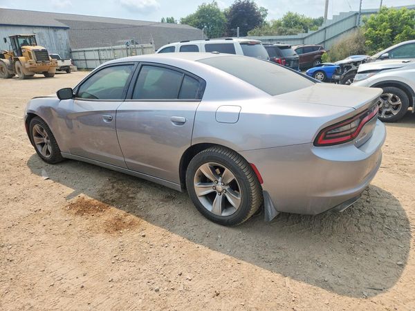 2016 DODGE CHARGER SXT