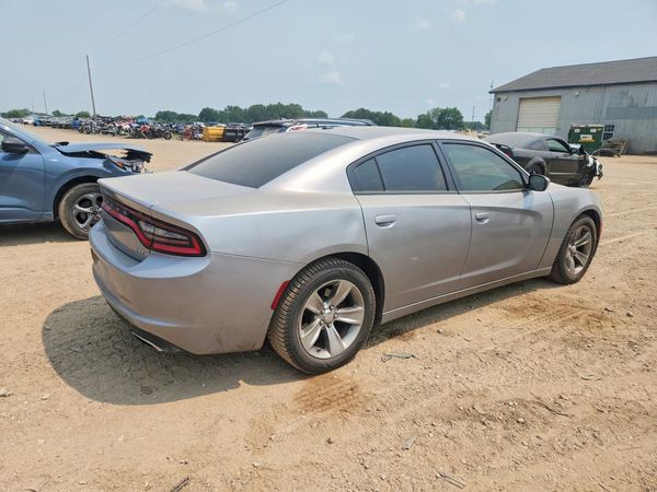 2016 DODGE CHARGER SXT