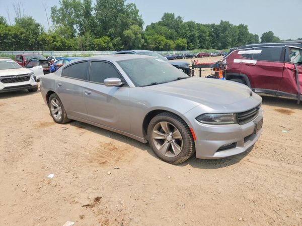 2016 DODGE CHARGER SXT