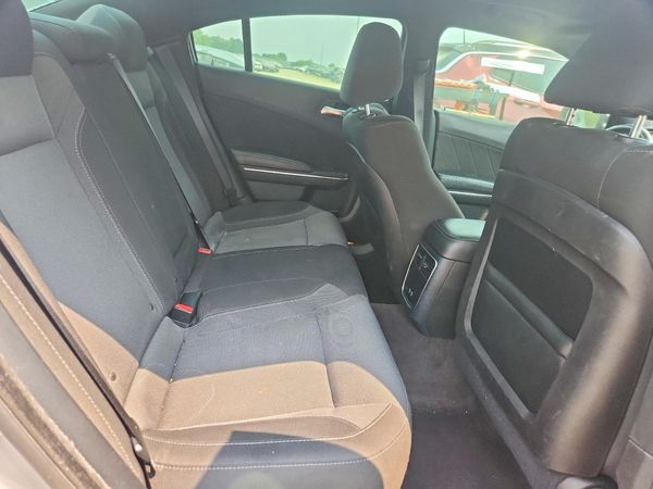 2016 DODGE CHARGER SXT