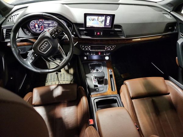 2018 AUDI Q5 quattro Premium Plus