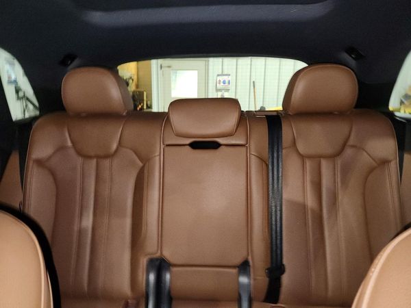 2018 AUDI Q5 quattro Premium Plus