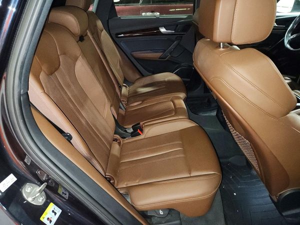 2018 AUDI Q5 quattro Premium Plus