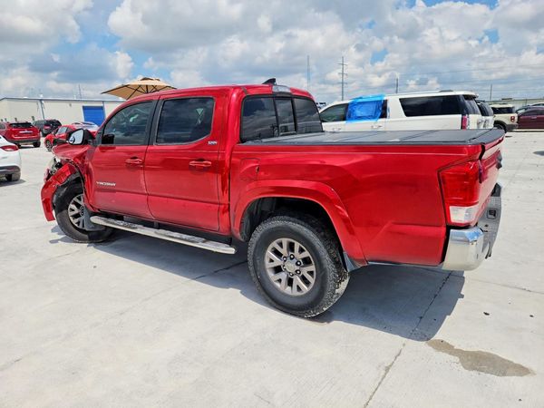 2017 TOYOTA TACOMA