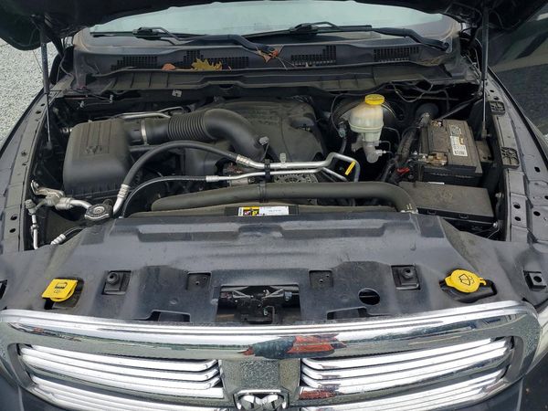 2017 RAM 1500 SLT