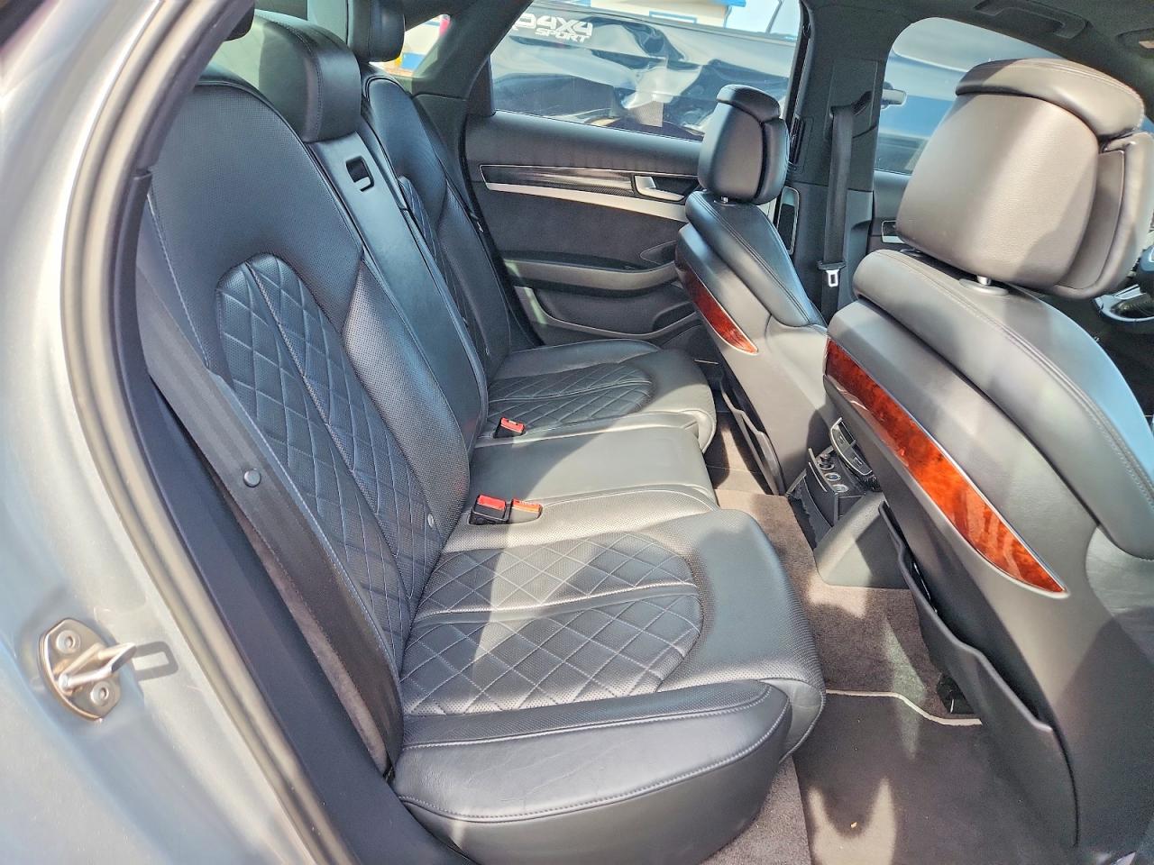2013 AUDI A8