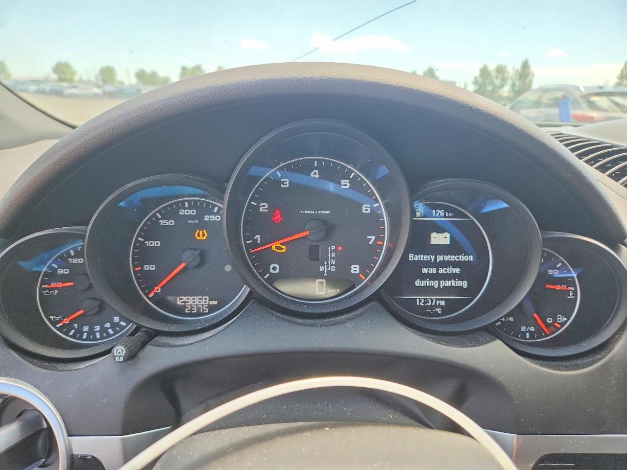 2016 PORSCHE CAYENNE