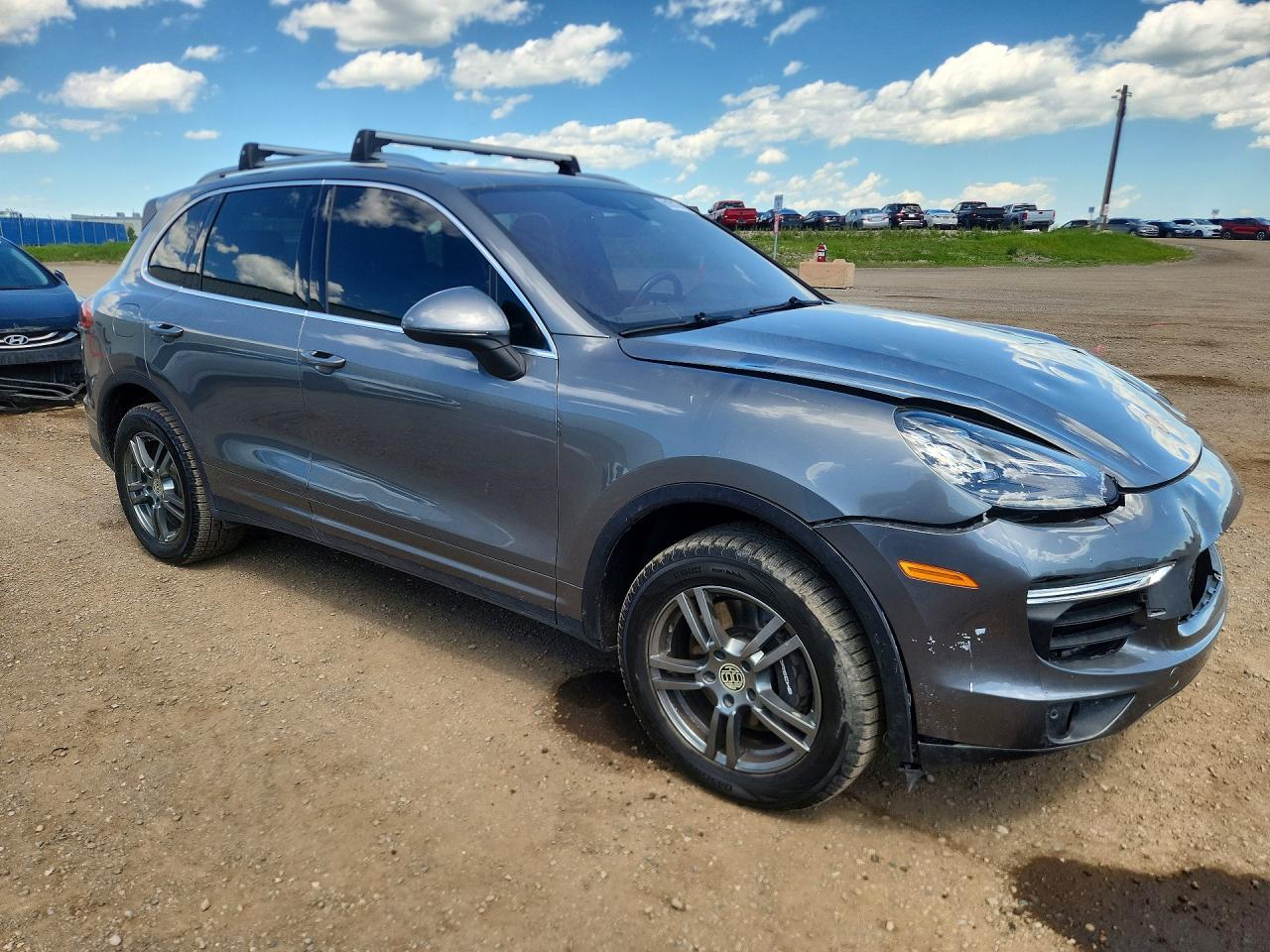 2016 PORSCHE CAYENNE