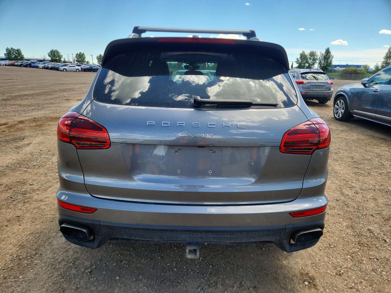 2016 PORSCHE CAYENNE