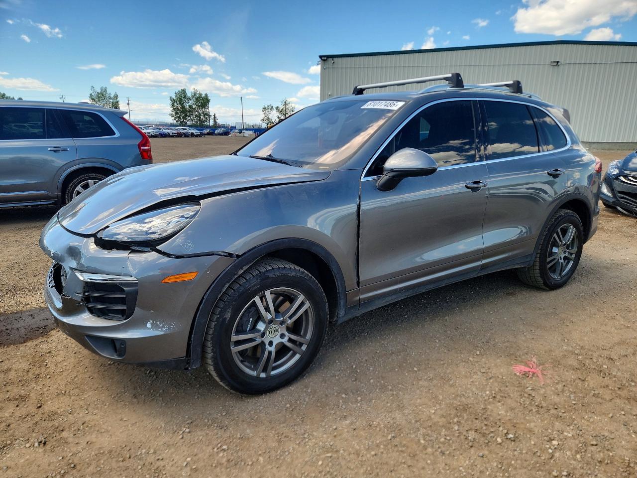 2016 PORSCHE CAYENNE