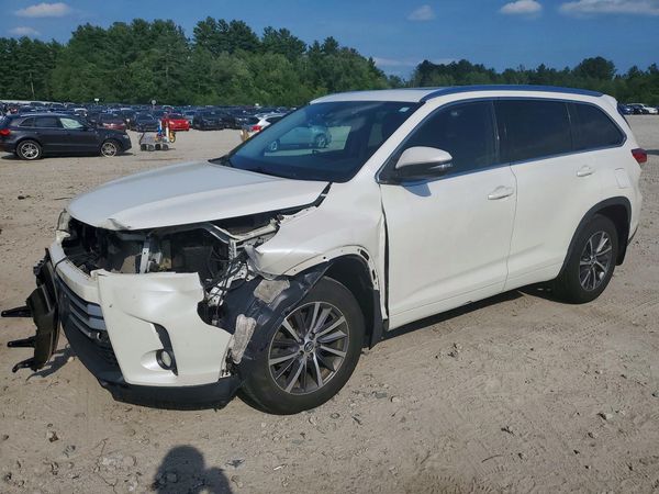 2017 TOYOTA HIGHLANDER SE/XLE