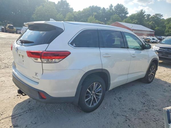 2017 TOYOTA HIGHLANDER SE/XLE