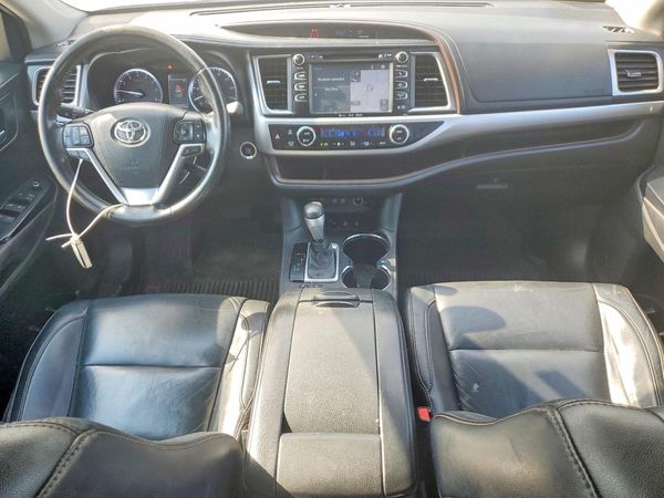 2017 TOYOTA HIGHLANDER SE/XLE