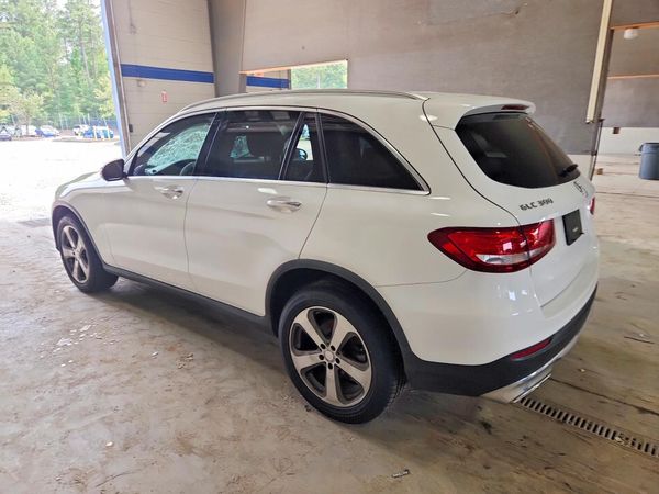 2016 MERCEDES-BENZ GLC GLC300