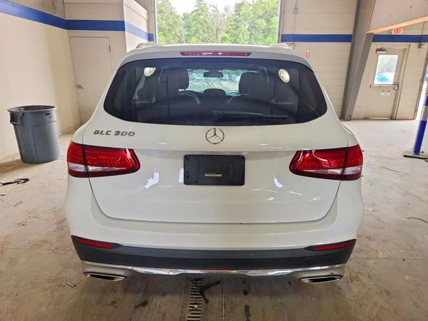 2016 MERCEDES-BENZ GLC GLC300