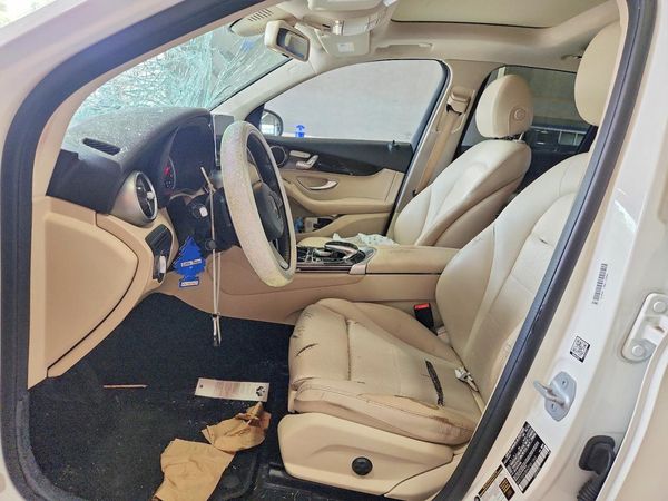 2016 MERCEDES-BENZ GLC GLC300