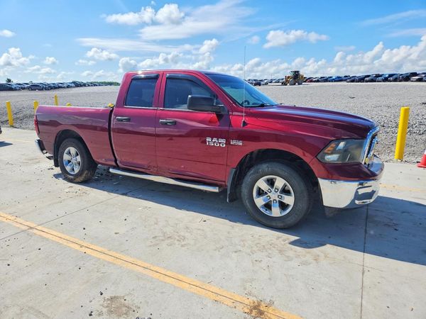 2018 RAM 1500 ST QUAD CAB 4X2