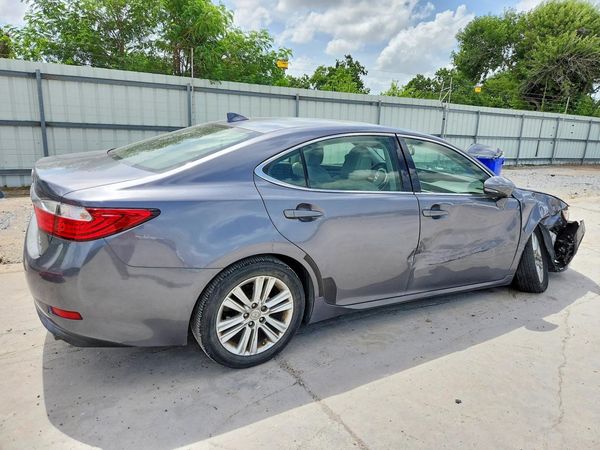 2015 LEXUS ES