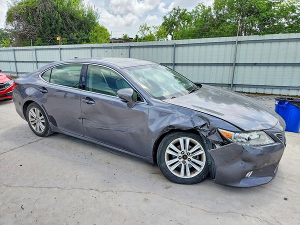 2015 LEXUS ES