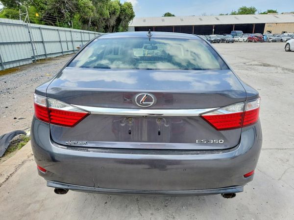 2015 LEXUS ES