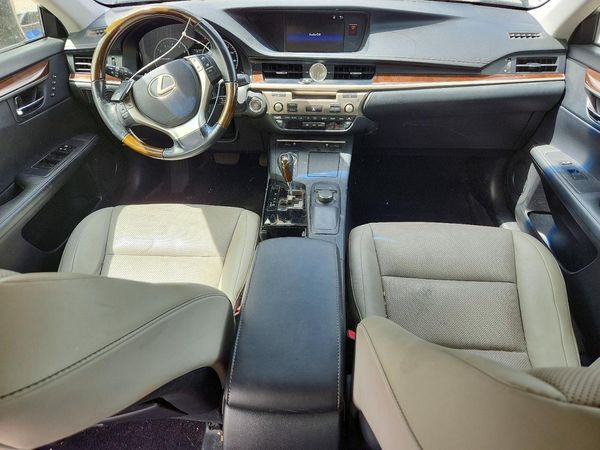 2015 LEXUS ES