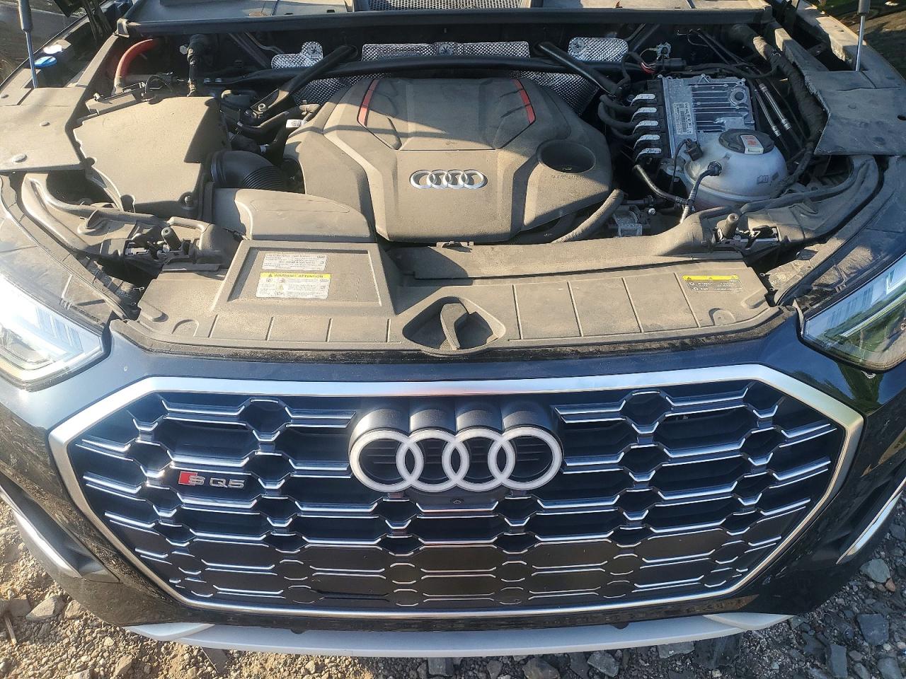 2024 AUDI SQ5 quattro Premium Plus