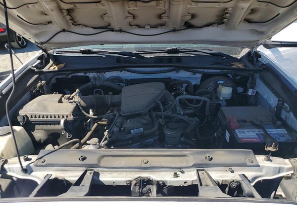 2016 TOYOTA TACOMA SR/SR5