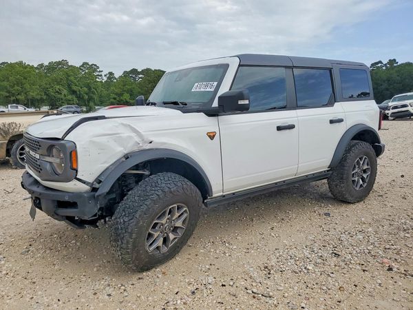 2024 FORD BRONCO Badlands
